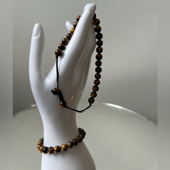Handmade genuine gemstone bracelet. This Tiger’s Eye bracelet is adjustable. - Picture 5 of 6